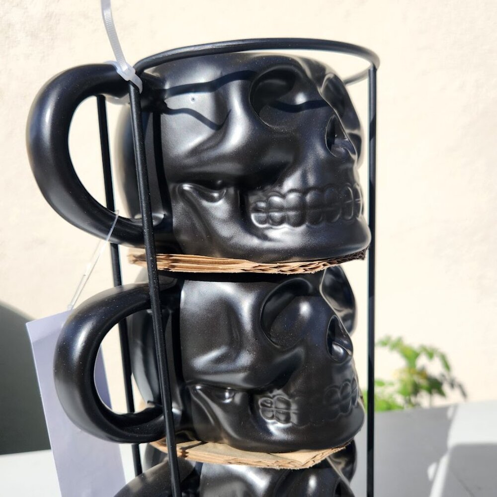 NEW Skull Mug Set of 4 Stackable Mugs Dia De Los Muertos Skulls Halloween Stonew